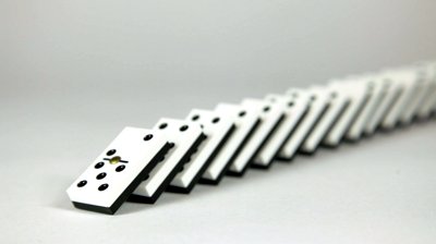 domino-effect